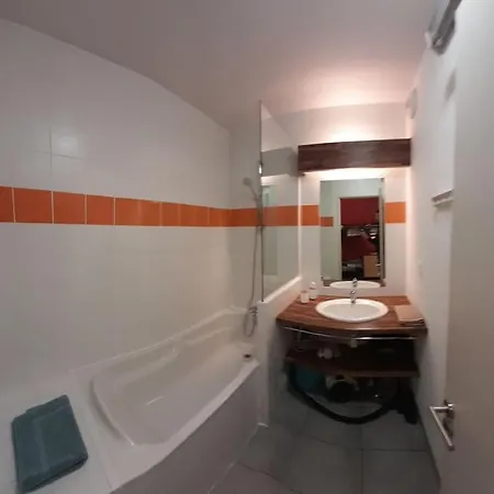 Du Chamois Roux, Dans De Tourisme 3 Etoiles Apartament *